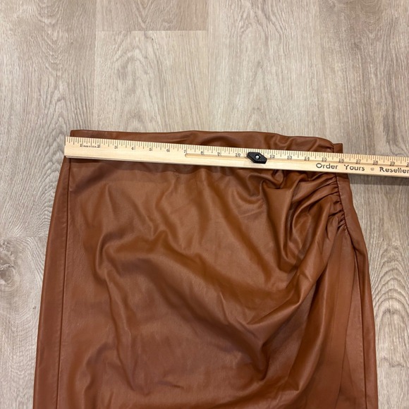 Jason Wu Collective Brown Faux Leather Ruched Wrap Midi Skirt Size 12 Cognac - Picture 6 of 10
